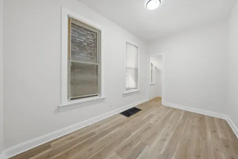 9232 South Essex Avenue Chicago IL 60617