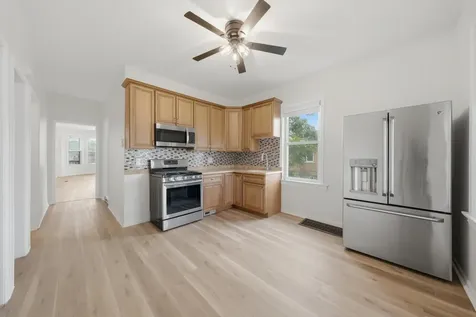 9232 South Essex Avenue Chicago IL 60617
