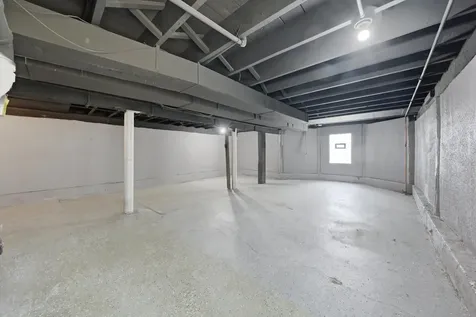 9232 South Essex Avenue Chicago IL 60617