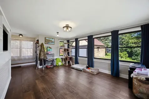 41 Hamilton Avenue Elgin IL 60123