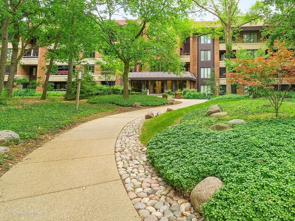 1401 Burr Oak Road Hinsdale IL 60521