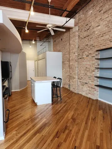 1601 South Indiana Avenue Chicago IL 60616