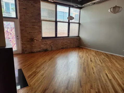 1601 South Indiana Avenue Chicago IL 60616
