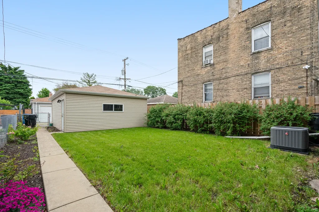 2605 North Oak Park Avenue Chicago IL 60707