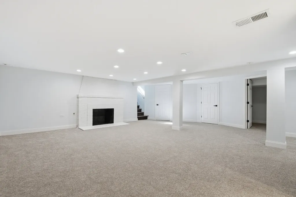 5022 Fargo Avenue Skokie IL 60077
