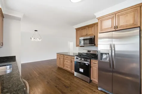5022 Fargo Avenue Skokie IL 60077