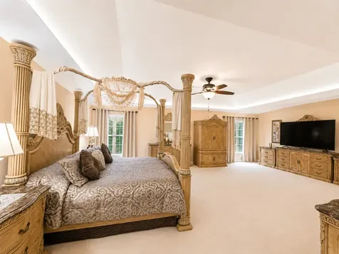 11 Harrington Court Hawthorn Woods IL 60047
