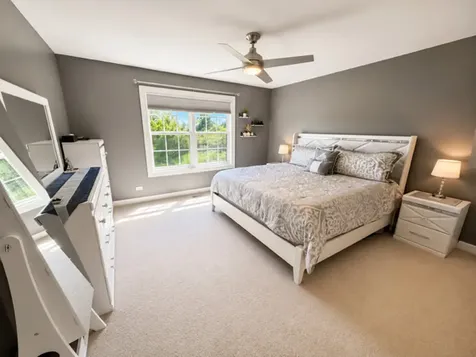 11 Harrington Court Hawthorn Woods IL 60047
