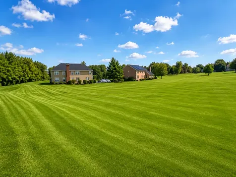 11 Harrington Court Hawthorn Woods IL 60047