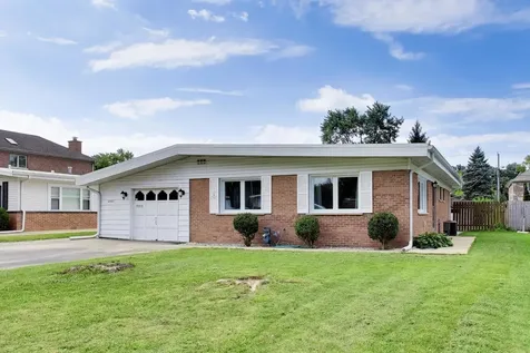4641 Locust Avenue Glenview IL 60025