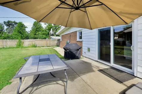 4641 Locust Avenue Glenview IL 60025