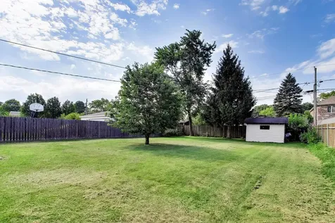 4641 Locust Avenue Glenview IL 60025