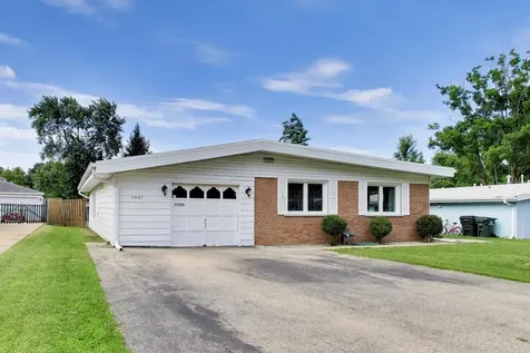 4641 Locust Avenue Glenview IL 60025