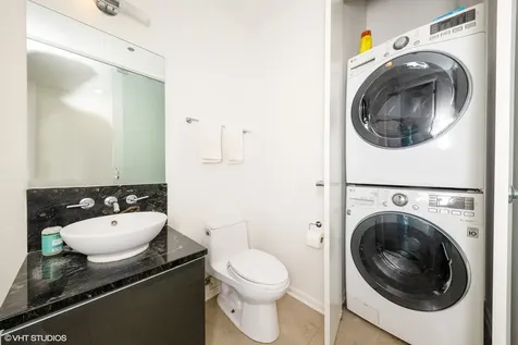 600 North Fairbanks Court Chicago IL 60611