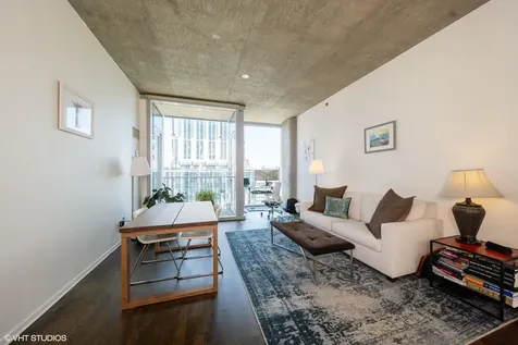 600 North Fairbanks Court Chicago IL 60611