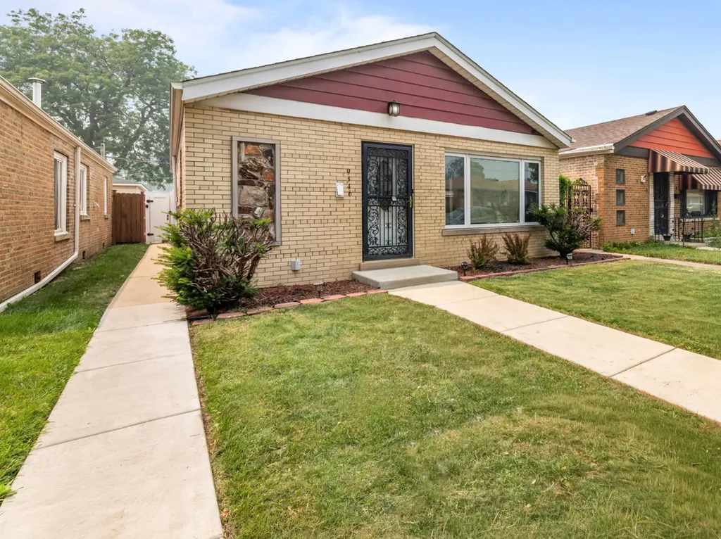 9546 South Emerald Avenue Chicago IL 60628