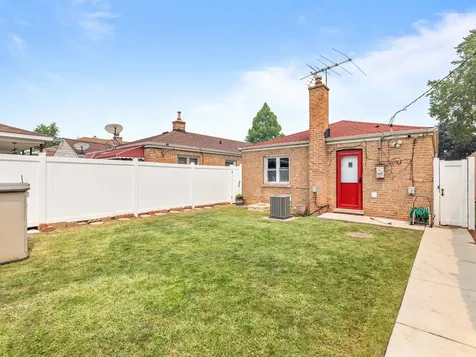 9546 South Emerald Avenue Chicago IL 60628