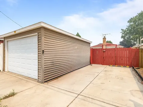 9546 South Emerald Avenue Chicago IL 60628