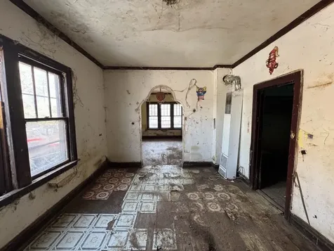 4334 West Division Street Chicago IL 60651