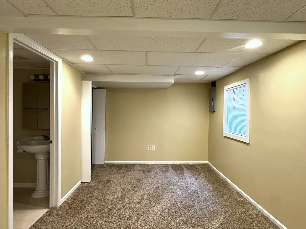 1142 Greensfield Drive Naperville IL 60563