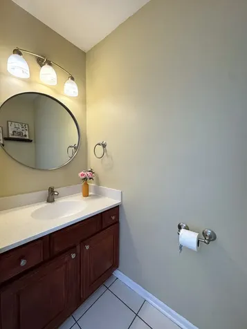 1142 Greensfield Drive Naperville IL 60563