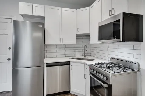 2029 North Damen Avenue Chicago IL 60647