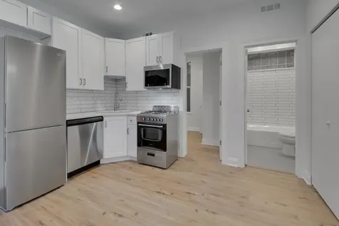 2029 North Damen Avenue Chicago IL 60647