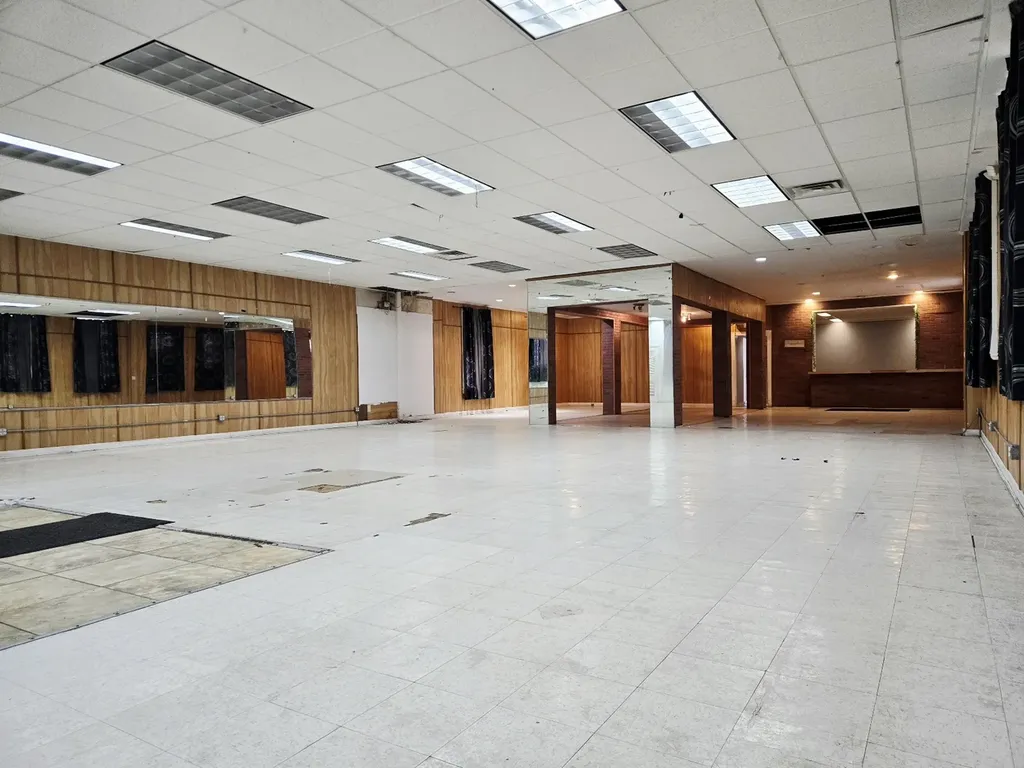 220 East Galena Boulevard Aurora IL 60505