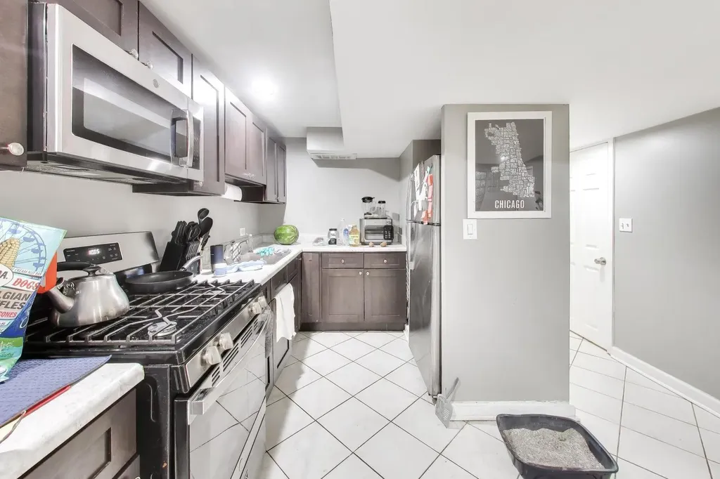 6524 South Eberhart Avenue Chicago IL 60637