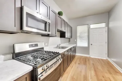 6524 South Eberhart Avenue Chicago IL 60637