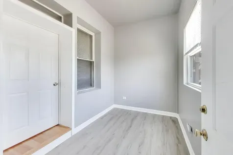 6524 South Eberhart Avenue Chicago IL 60637