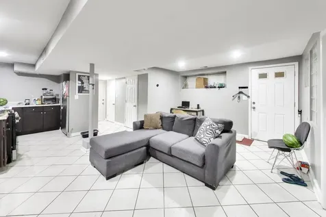 6524 South Eberhart Avenue Chicago IL 60637