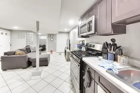 6524 South Eberhart Avenue Chicago IL 60637