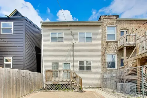 6524 South Eberhart Avenue Chicago IL 60637