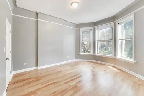 6524 South Eberhart Avenue Chicago IL 60637