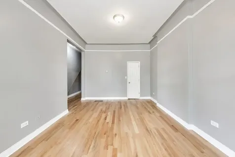 6524 South Eberhart Avenue Chicago IL 60637
