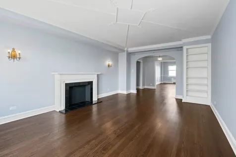 4300 North Marine Drive Chicago IL 60613