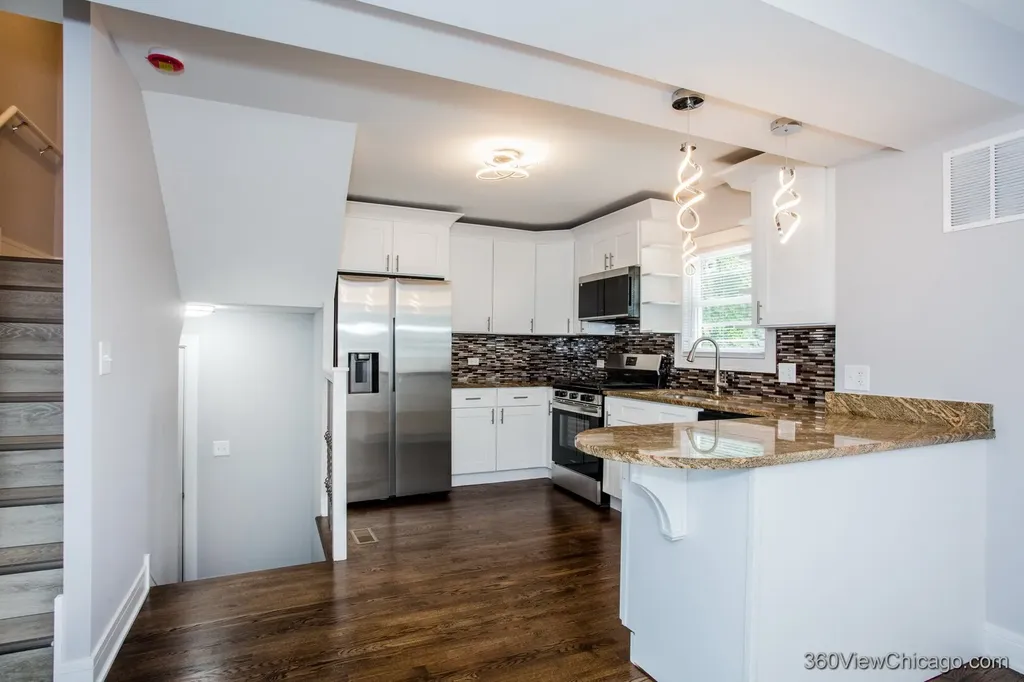 8126 South Ada Street Chicago IL 60620