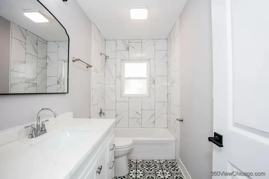 8126 South Ada Street Chicago IL 60620