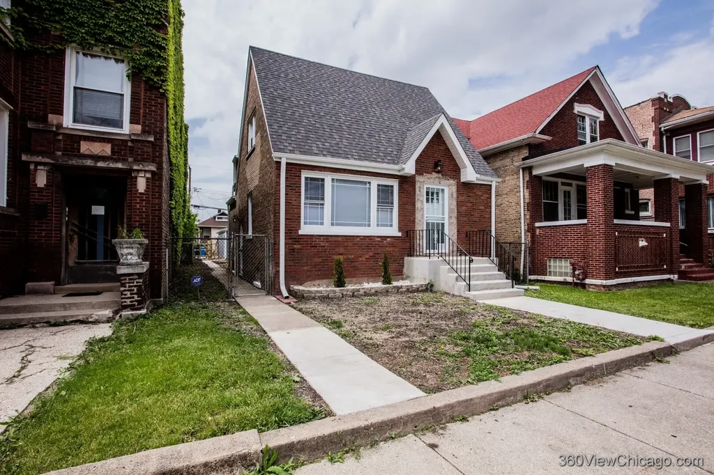 8126 South Ada Street Chicago IL 60620