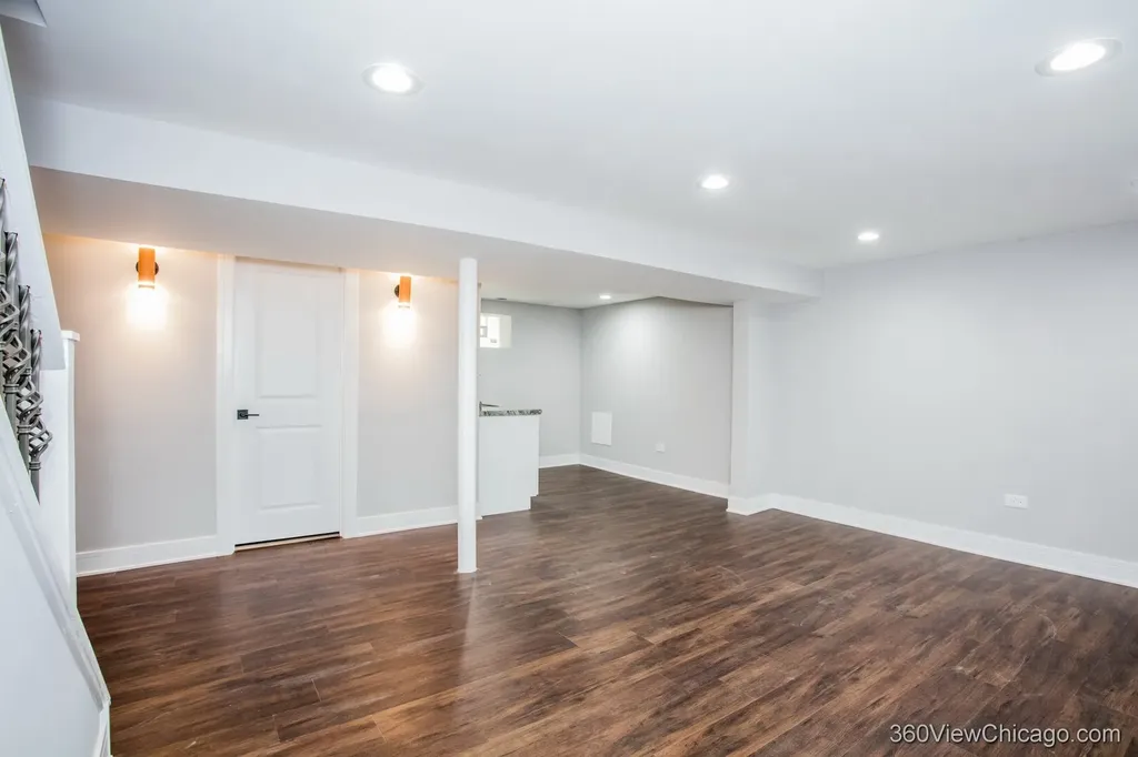 8126 South Ada Street Chicago IL 60620