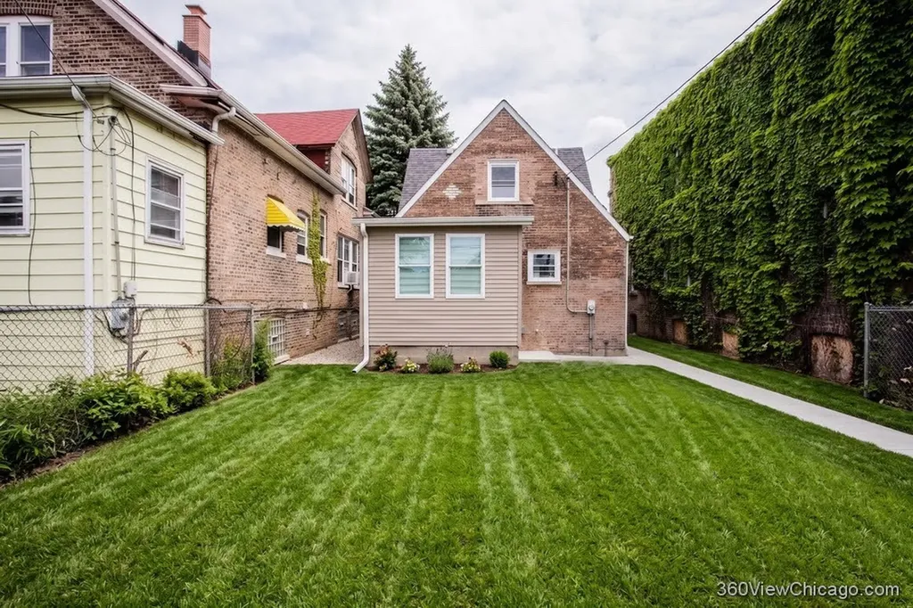 8126 South Ada Street Chicago IL 60620