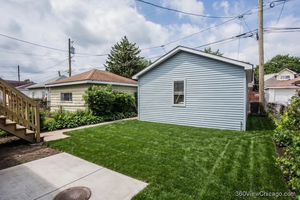8126 South Ada Street Chicago IL 60620