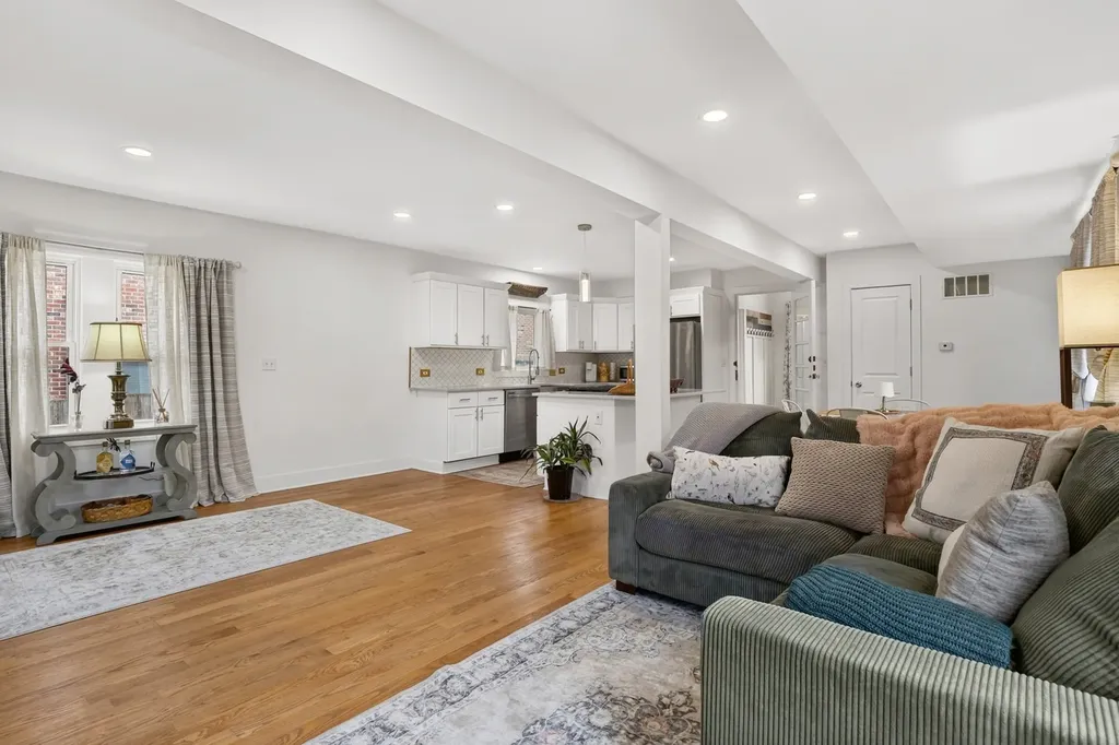 4636 Custer Avenue Brookfield IL 60513