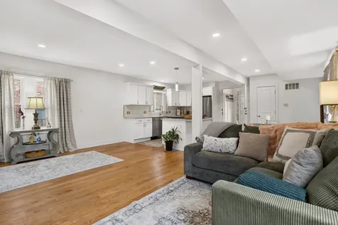 4636 Custer Avenue Brookfield IL 60513