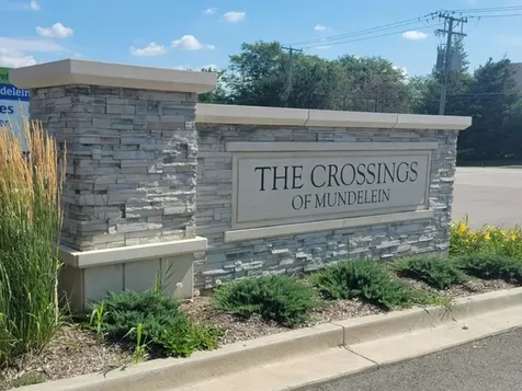 2724 Fieldcrest Drive Mundelein IL 60060