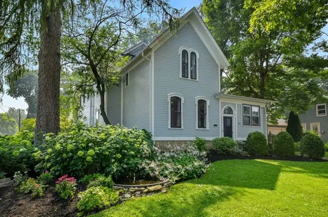 226 North Van Buren Street Batavia IL 60510