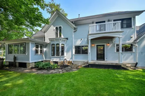 226 North Van Buren Street Batavia IL 60510