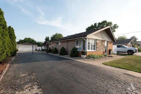 5721 West 83rd Place Burbank IL 60459