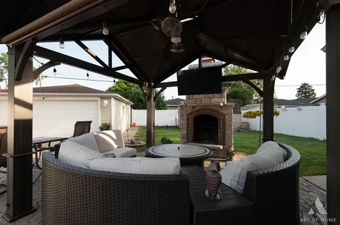 5721 West 83rd Place Burbank IL 60459